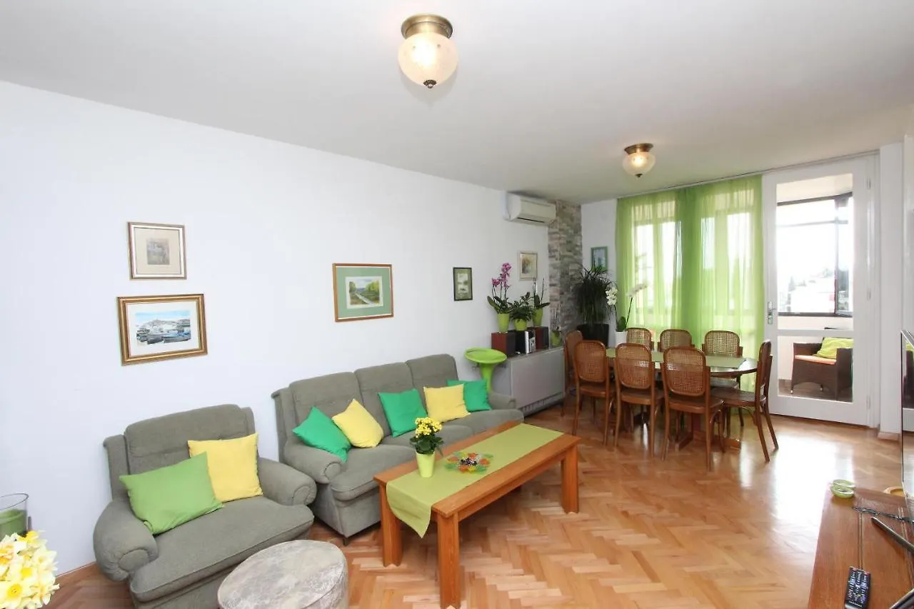Apartment Elia Rovinj
